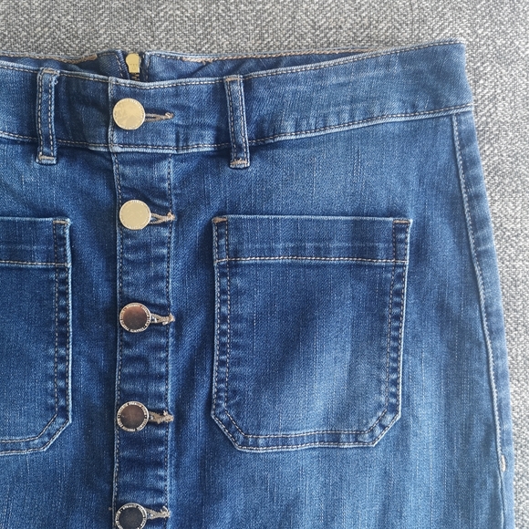 DYNAMITE Denim Button up Skirt sz Small - Picture 6 of 9